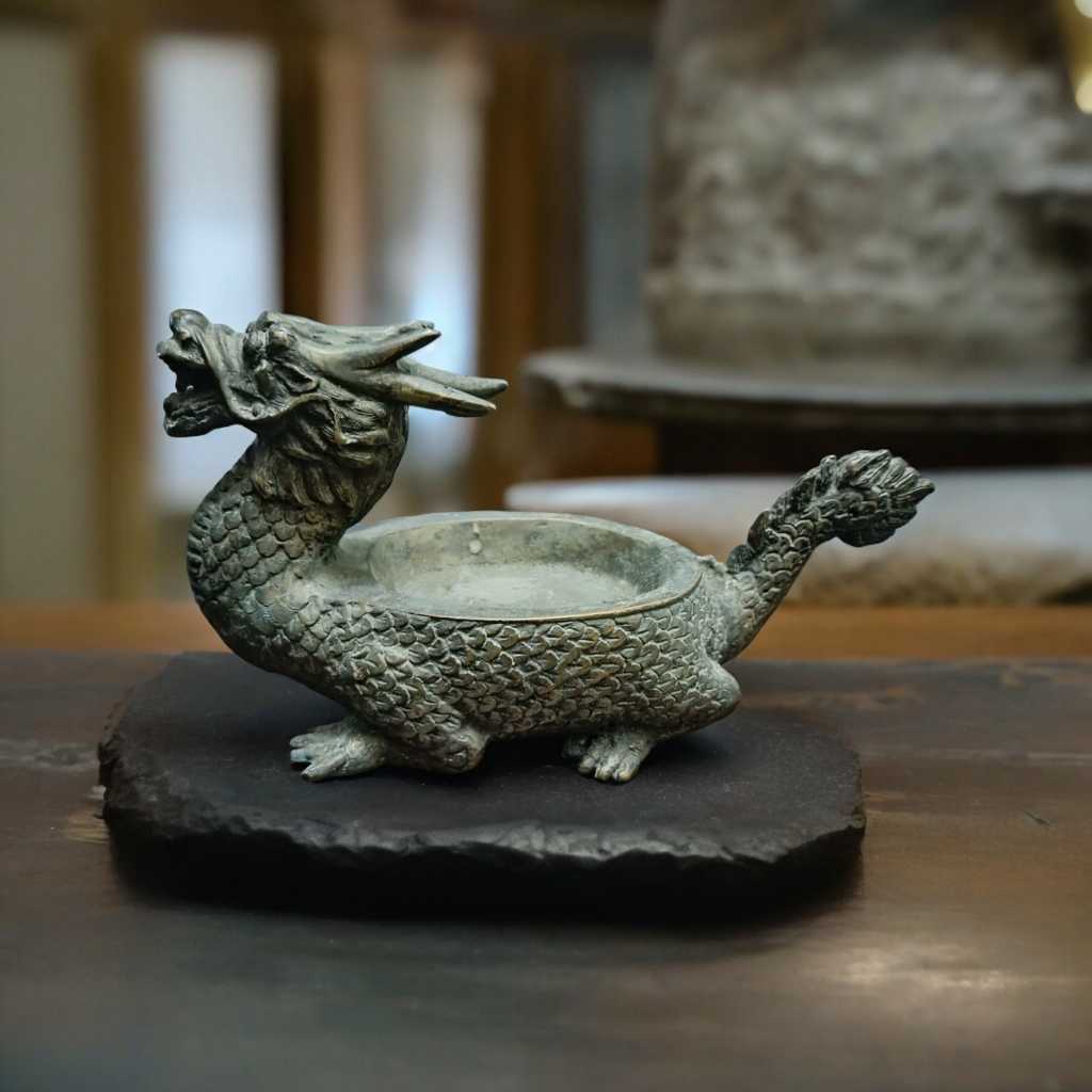 Hiasan Meja Antik model Naga