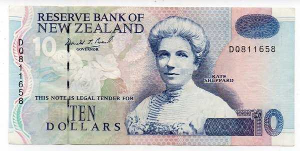 BL 828 New Zealand 10 Dollar Tahun 1992 - 1994 VF Sesuai gambar