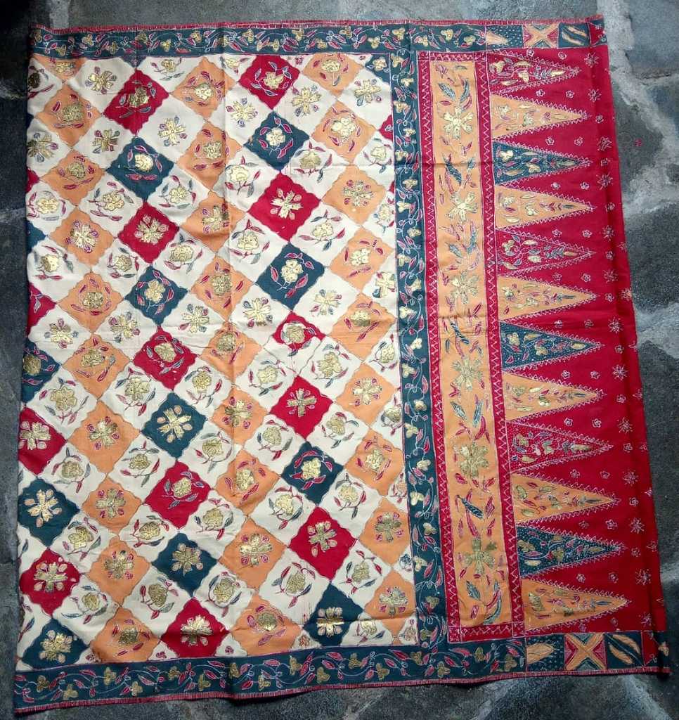 Kain Sarung batik lawasan