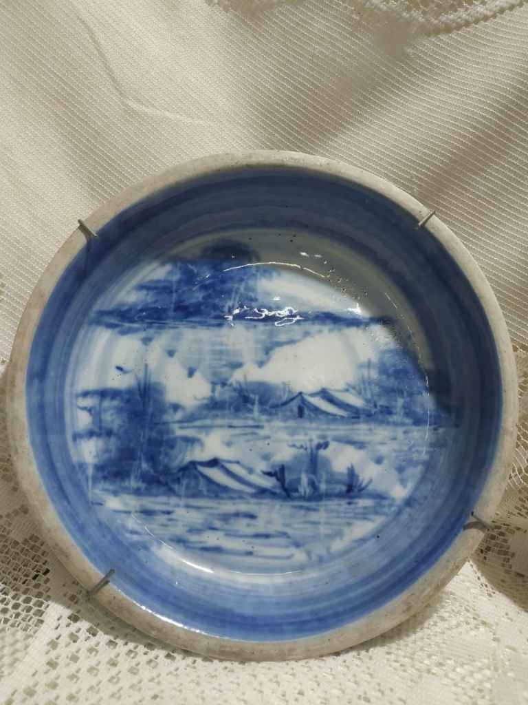 Piring Keramik Antik Eropa