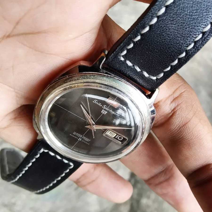 Seiko 5 outlet waterproof