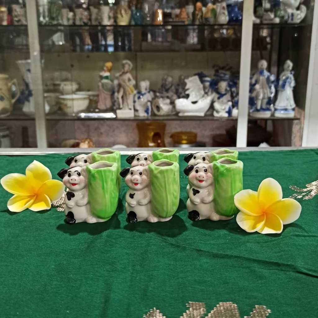 Hiasan keramik Baby Putih