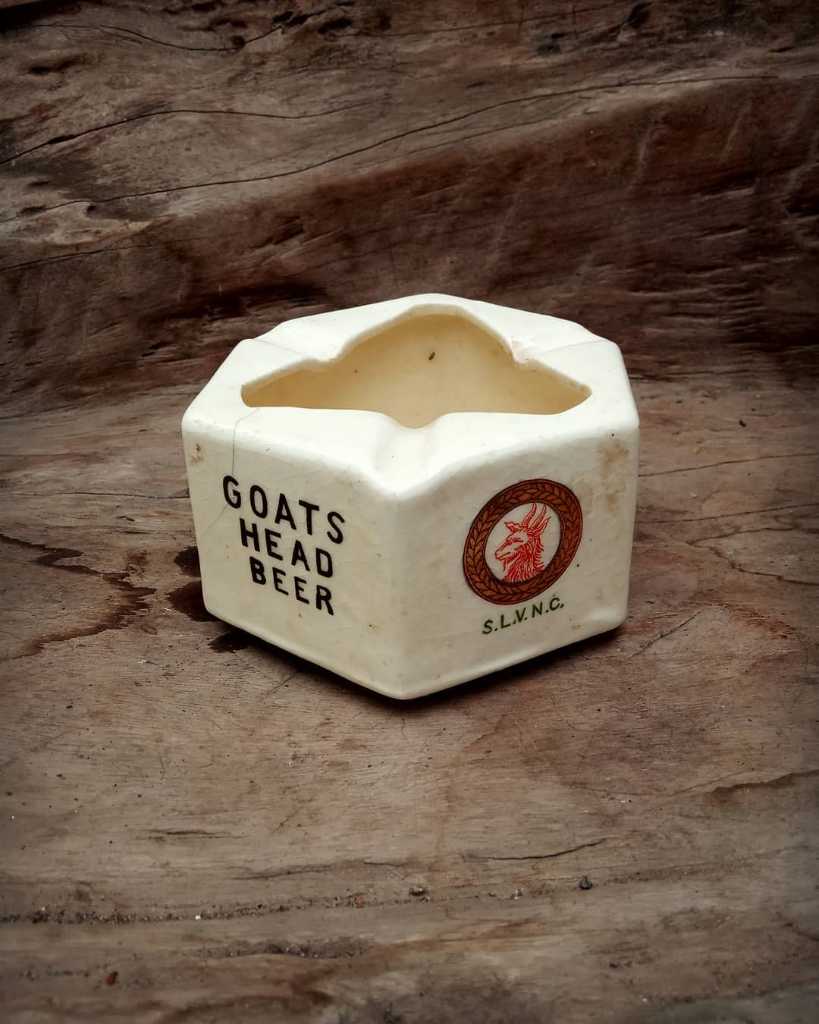 Vintage Asbak iklan "GOATS HEAD BEER"
