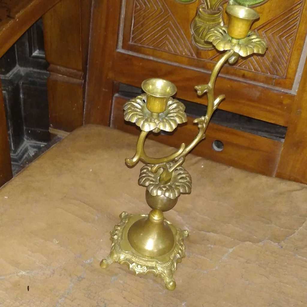 Tempat lilin bunga kuningan jadul