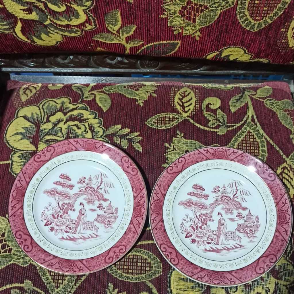 Piring Keramik Vintage