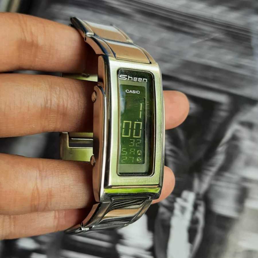 Casio sheen deals digital watch