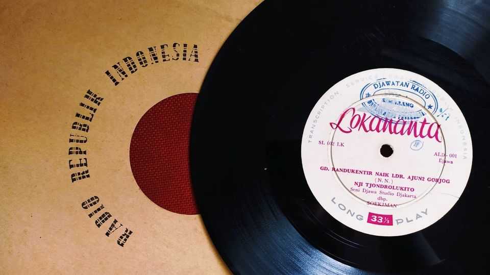 Piringan Hitam Lokananta Seni Djawa