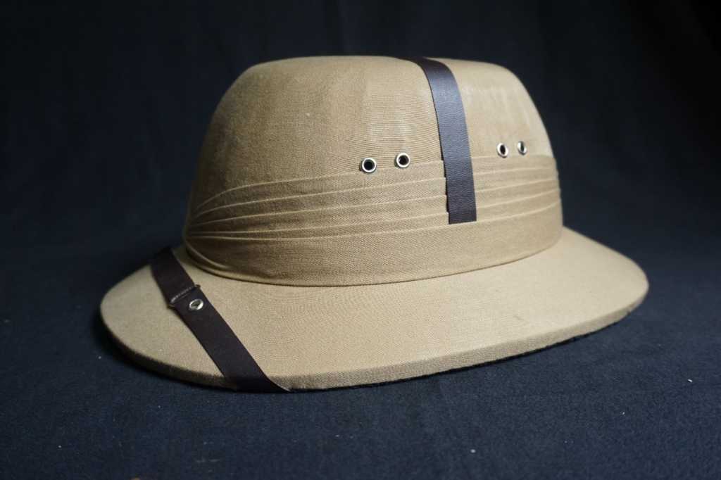 Topi Polka Coklat list hitam