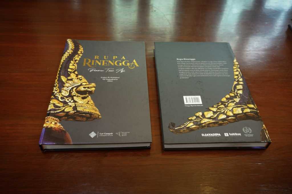 Buku Katalog Pameran Tosan Aji "RUPA RINENGGA"