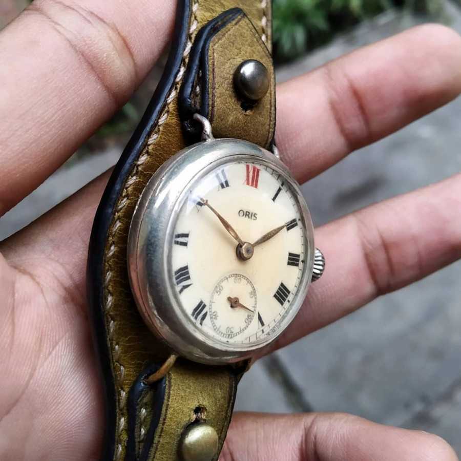 JAM TANGAN ANTIK ORIS MILITARY SUB SECOND