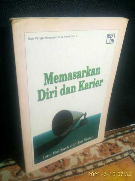 Buku MEMASARKAN DIRI DAN KARIER Tahun 1999