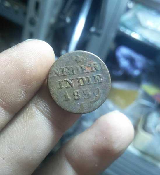 A 2112 Koin Kuno Nederland Indie 1 cent tahun 1839 Bekas Pakai Kondisi Sesuai Photo