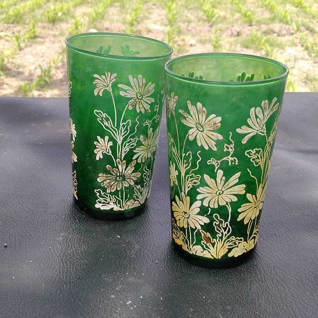 2 Gelas batik warna hijau