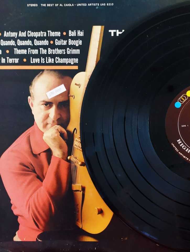 Piringan Hitam The Best Of Al Caiola