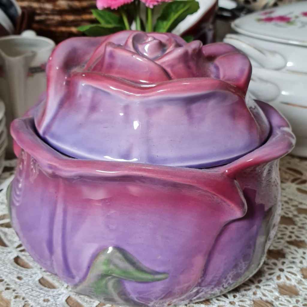 Toples Porcelain Vintage