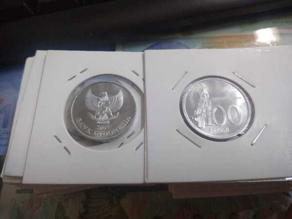 A1020 Per 1 keping Uang Kuno Tahun Kunci 2015 100 Rupiah