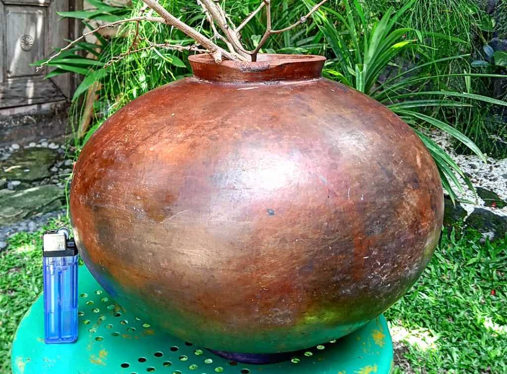 Guci Java Bahan Terakota