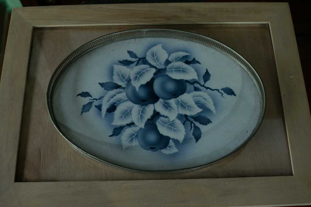 Nampan Keramik Antik