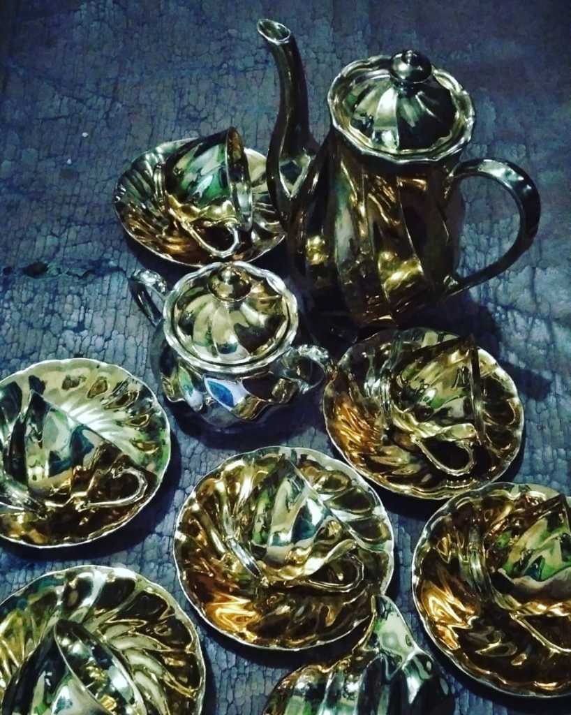 Tea set plate emas jepang