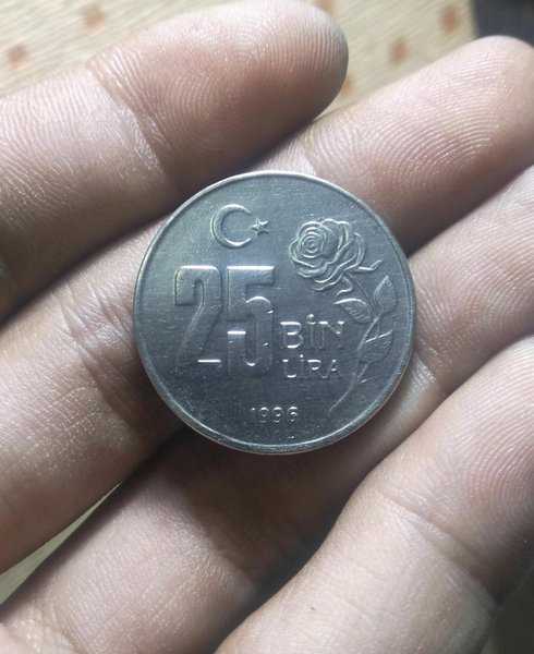 A 1800 Koin Kuno 25 Lira Turkey Tahun 1996 Bekas Pakai Kondisi Sesuai Gambar