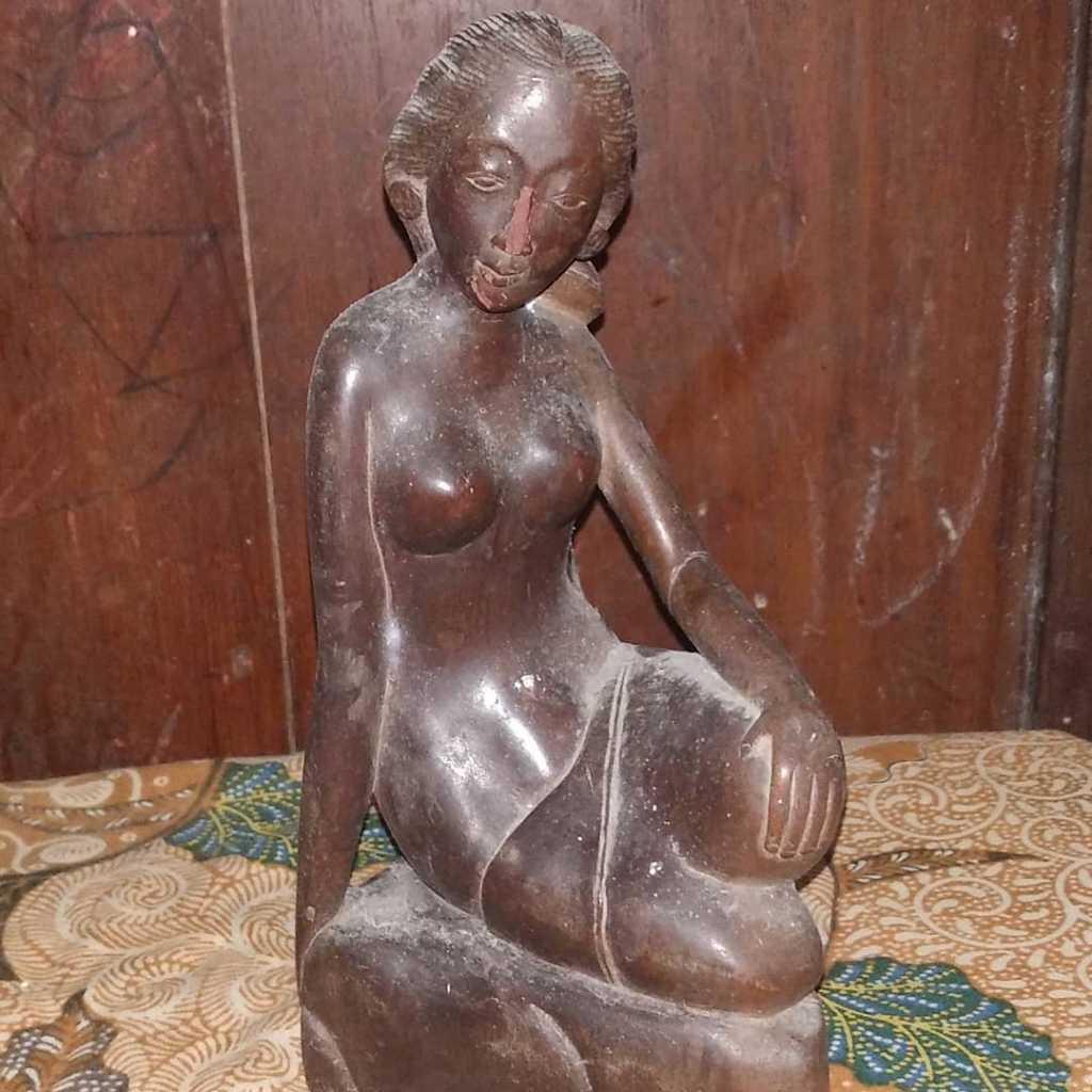 Patung Kayu Vintage