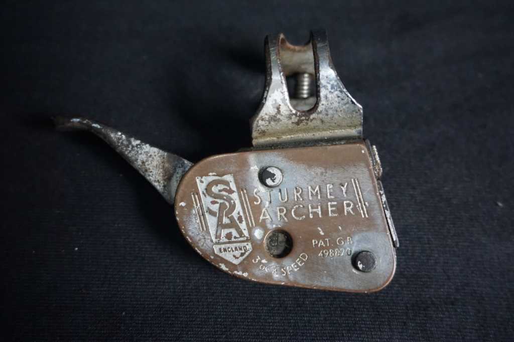 trigger porsneleng 3 speed merek stone body kuningan