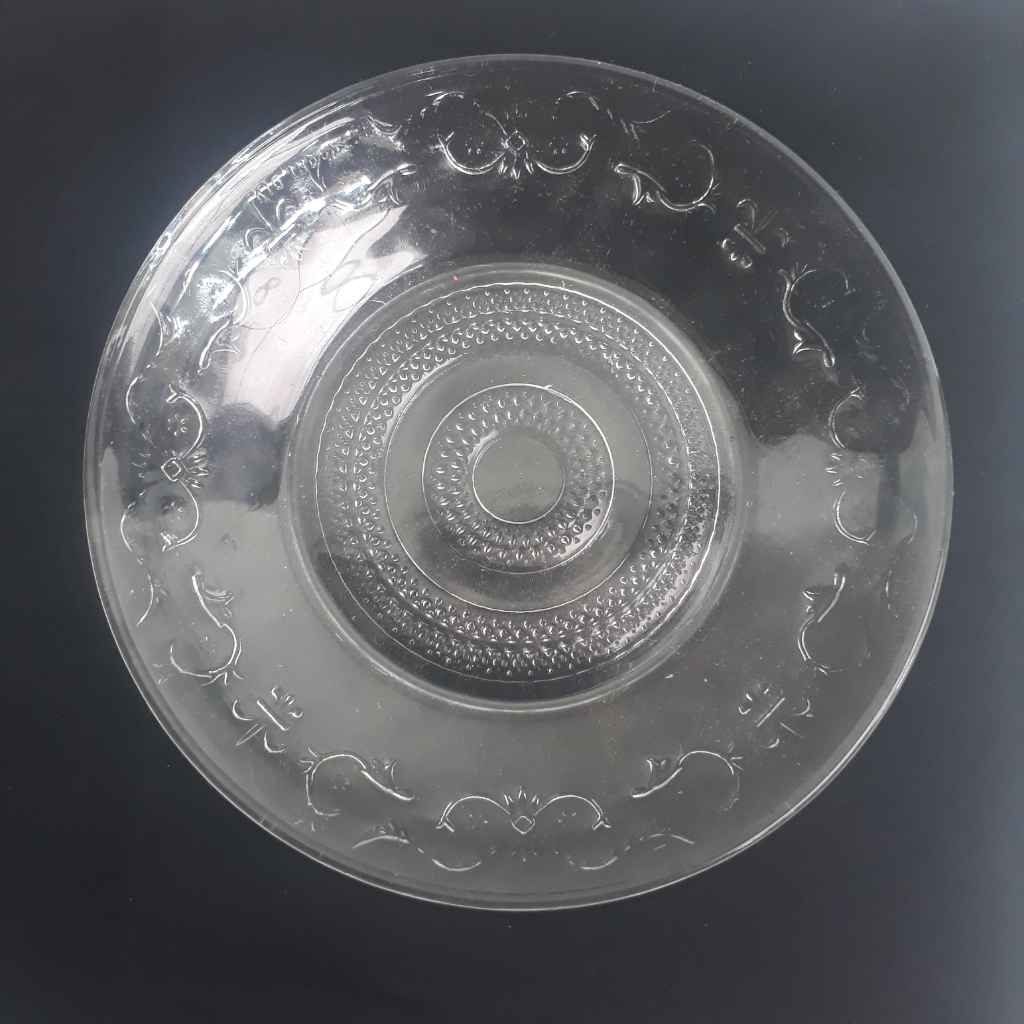 Piring Kaca Vintage