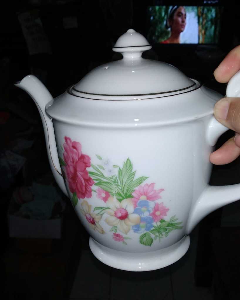 Teko Porcelain Vintage