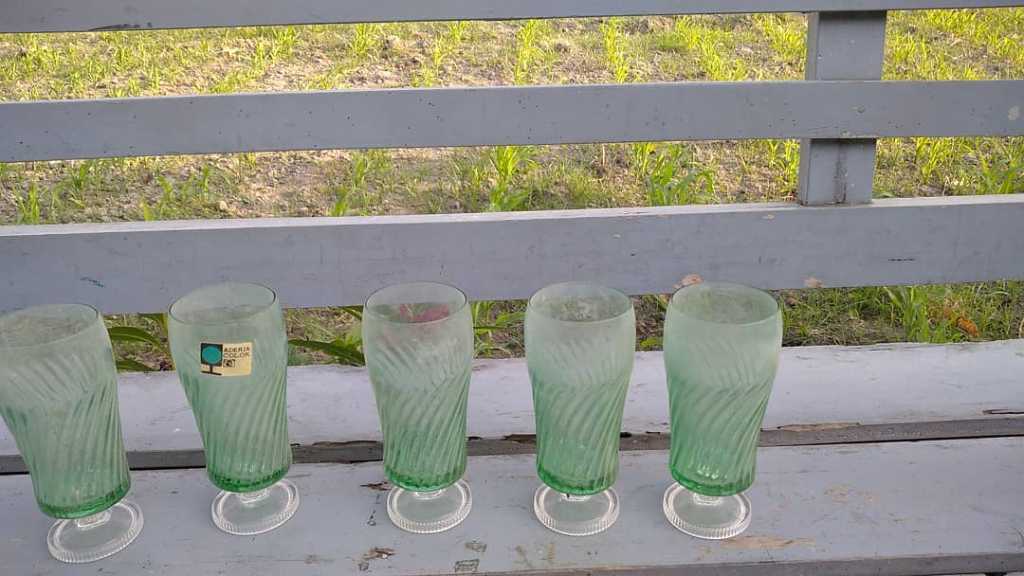 5 Gelas tangkai aderia hijau