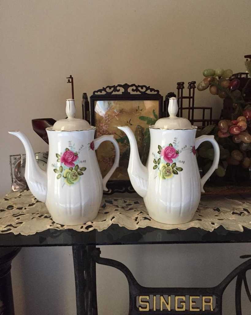 Teko Porcelain Antik