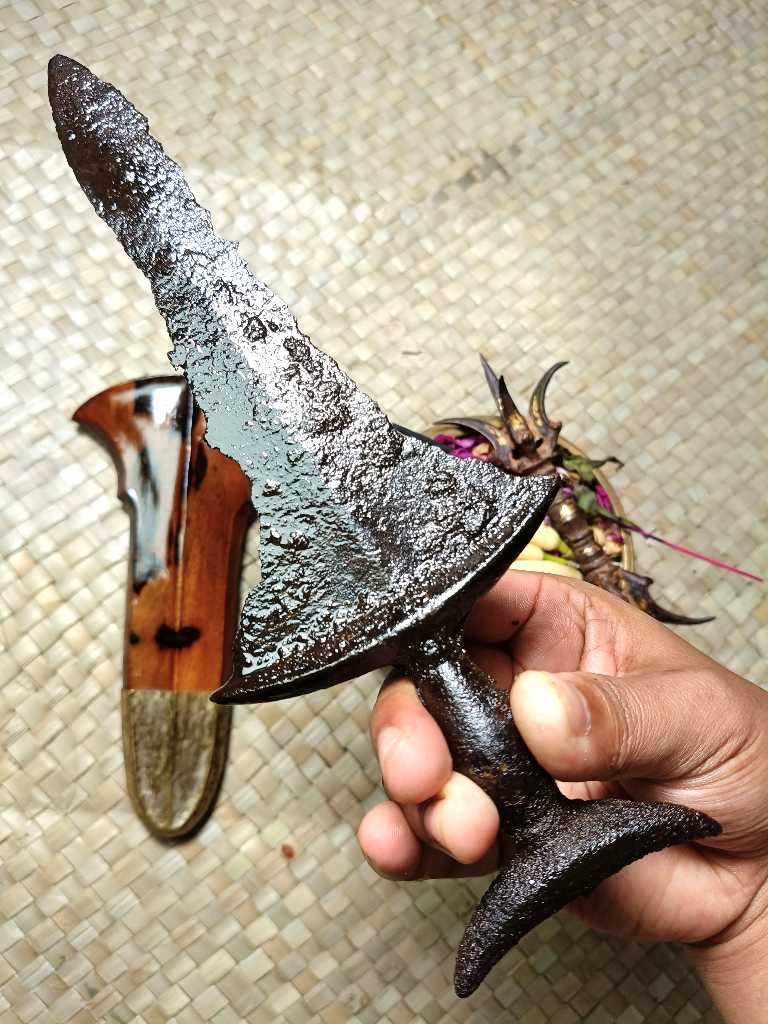 KERIS PUSAKA BERTUAH KHADGA SRIWIJAYA TEMUAN SUNGAI MUSI ELSUBHA