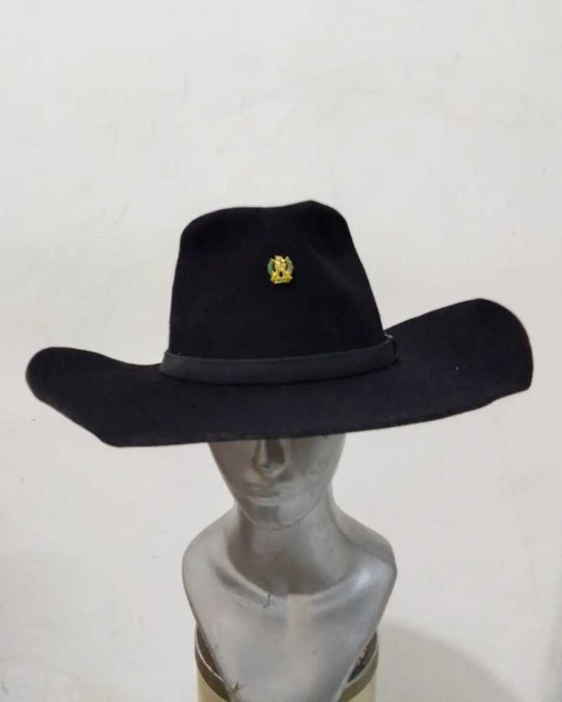 TOPI COWBOY TONAK MADE UK