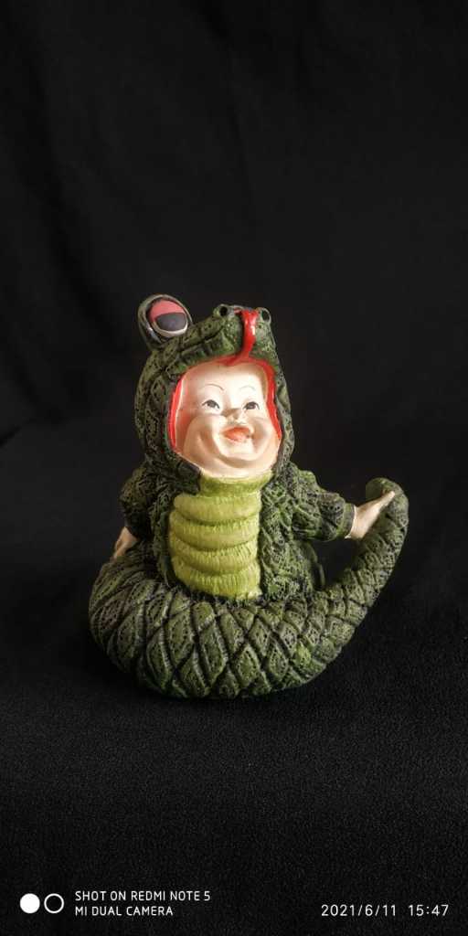 Patung Porcelain Vintage