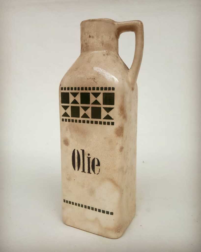 Tempat Minyak Keramik Antik