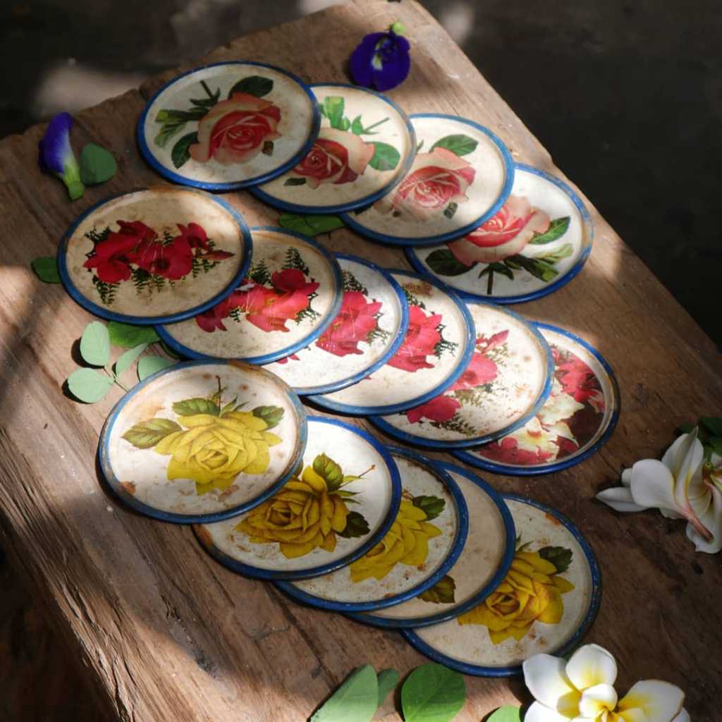 Tatakan gelas jadul motif bunga bahan seng