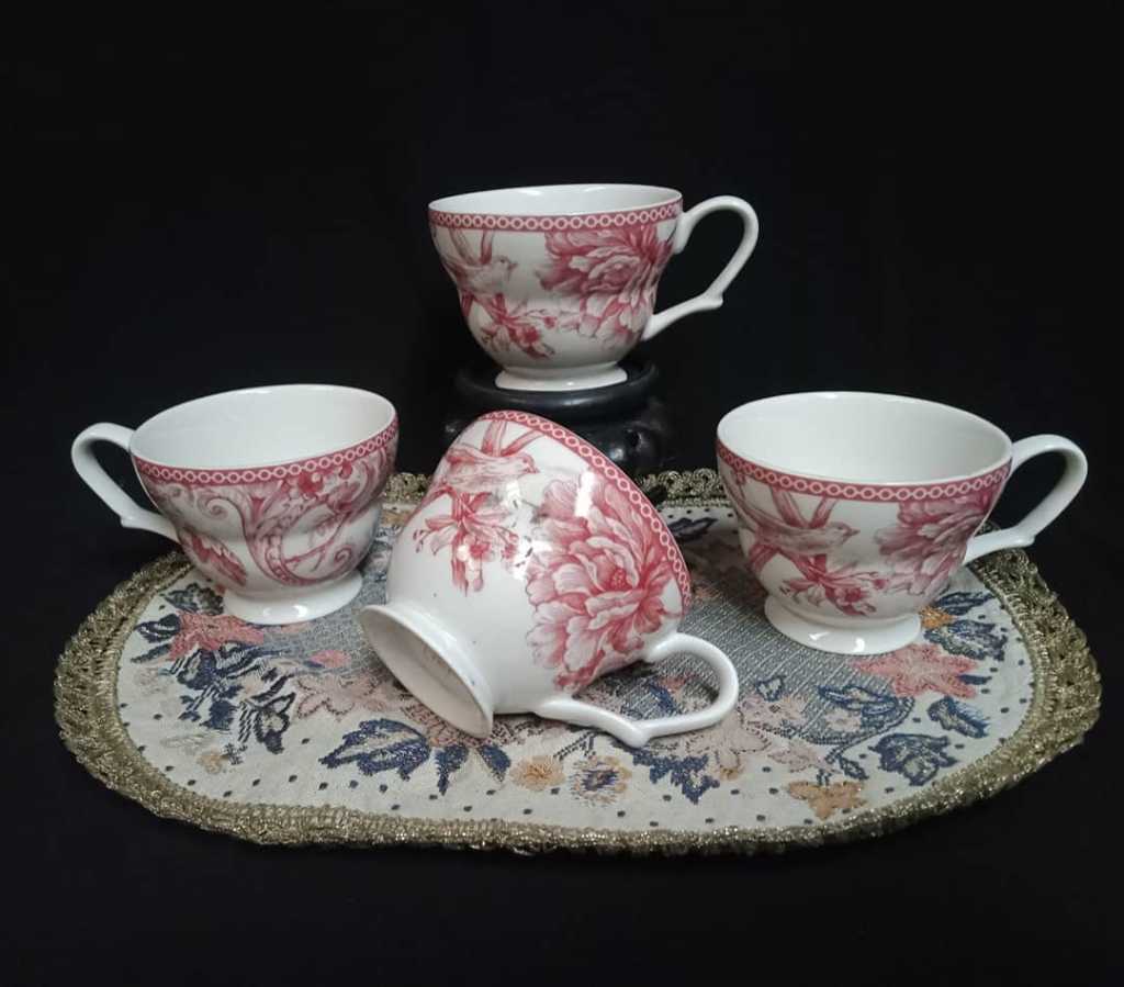 Cangkir Porcelain Vintage
