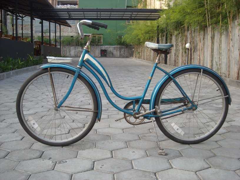 SCHWINN FIESTA 1953 - USA ( 466 –SEPEDA ANTIK )