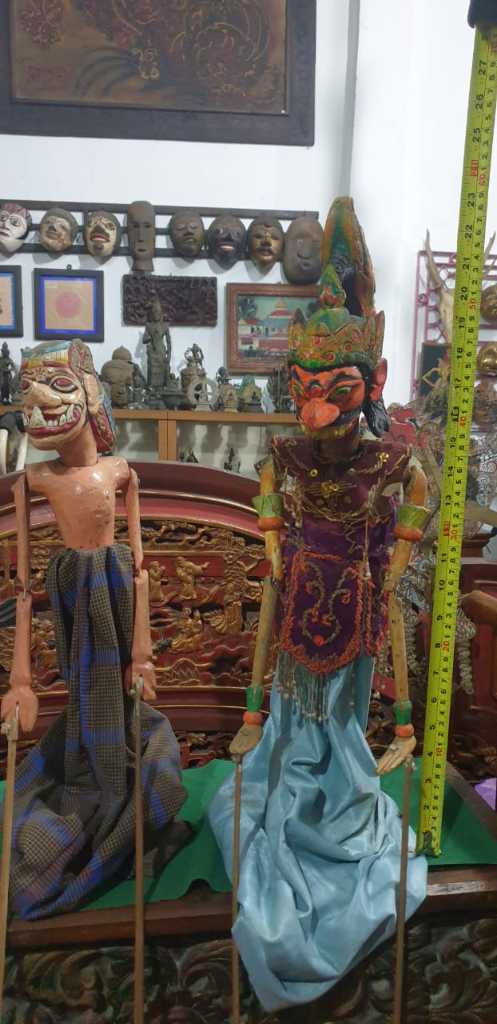 Sepasang Wayang Golek Butho Jawa Barat