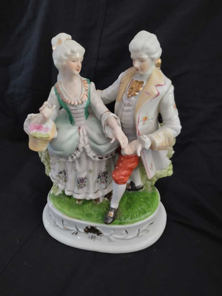 Patung Keramik Vintage