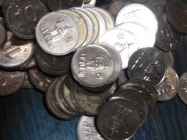 Korea Selatan 10 Won Kinclong Per 1 Keping Tahun Random