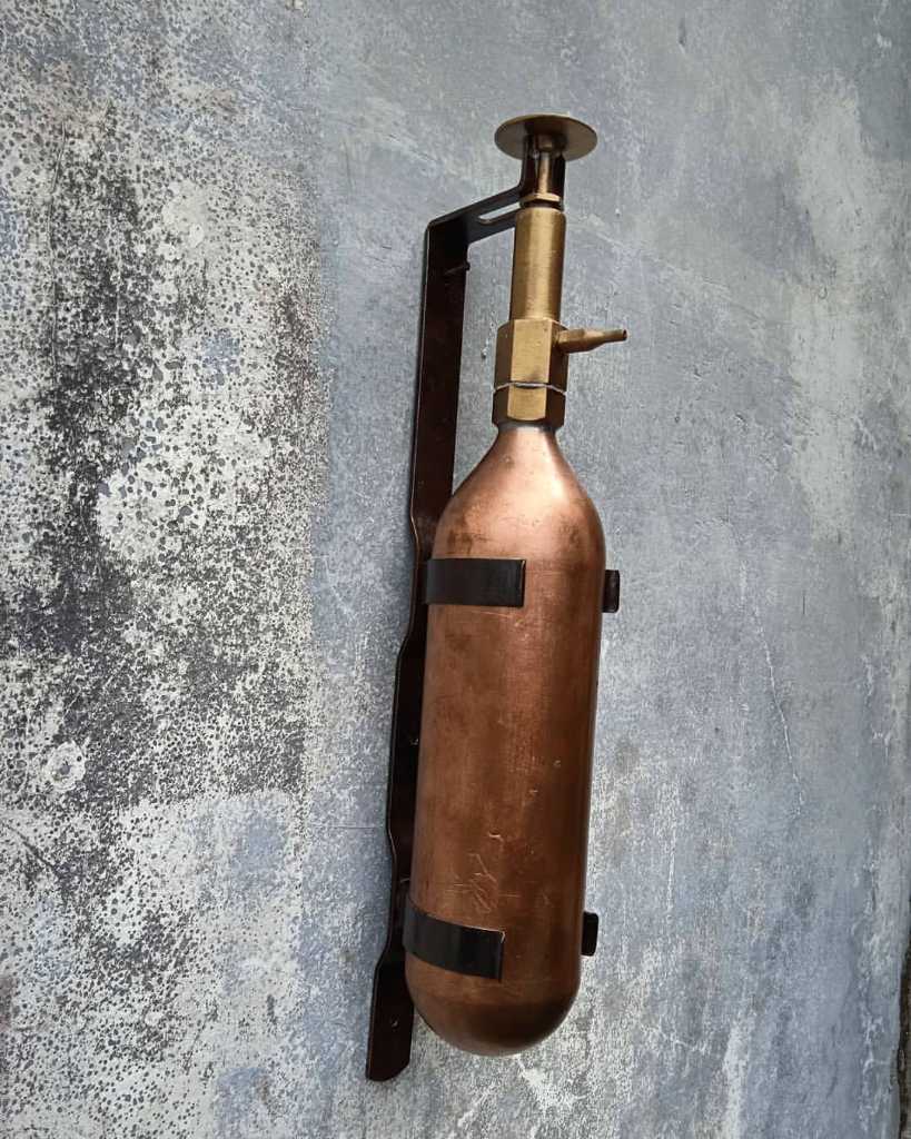 Tabung Pemadam Antik