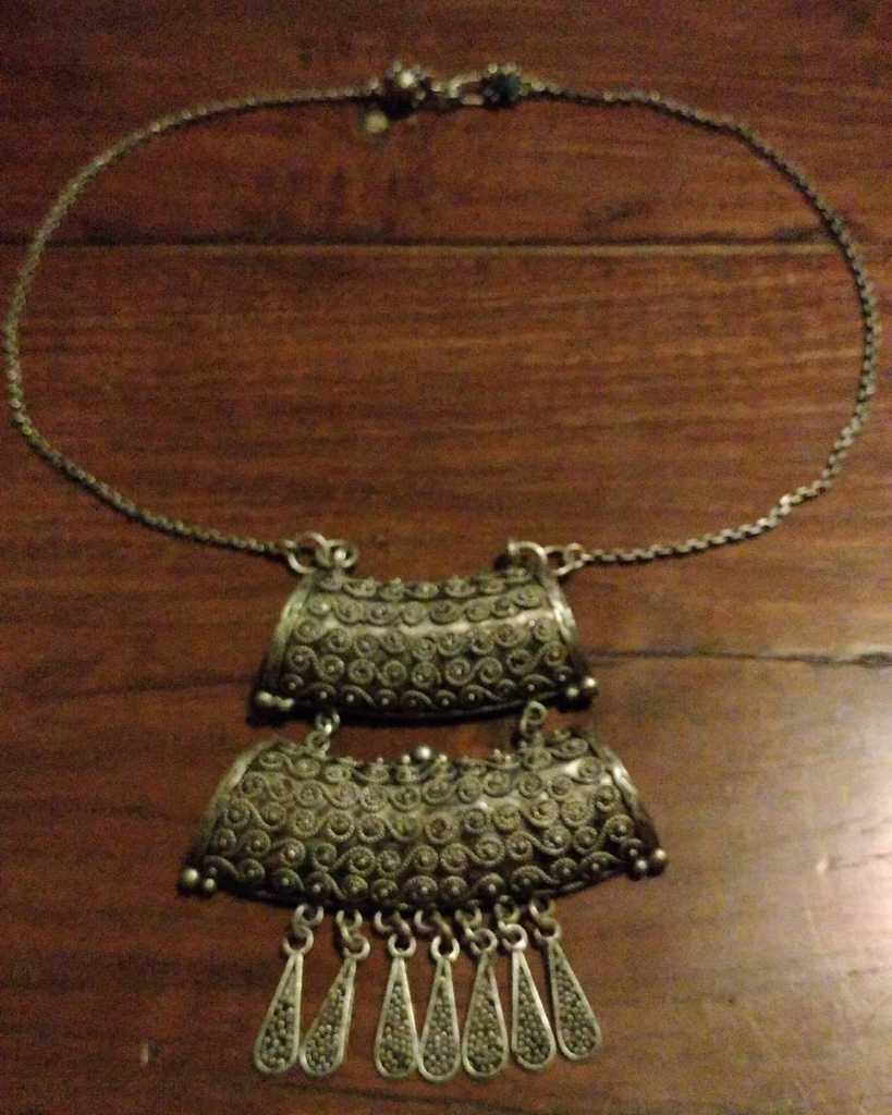 Kalung Perak Antik