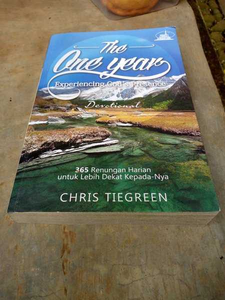 Buku The One Year of the Experienceng God s Presence Devotional Cetakan Pertama Tahun 2014