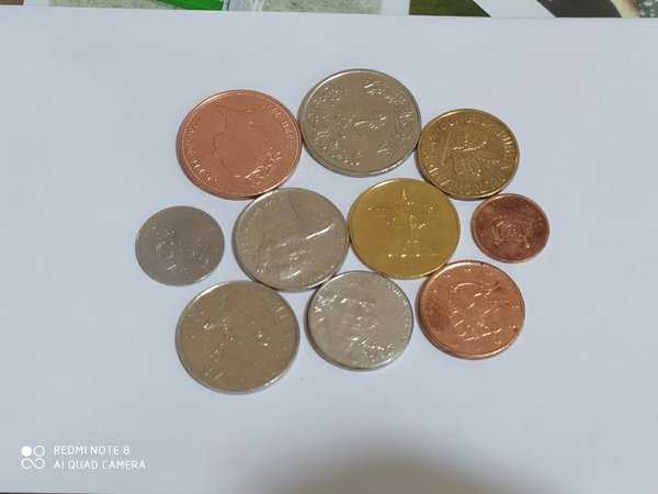 A 2277 Lot 10 Keping Koin Berbeda Negara Kondisi Sudah Dibersihkan Sesuai Gambar