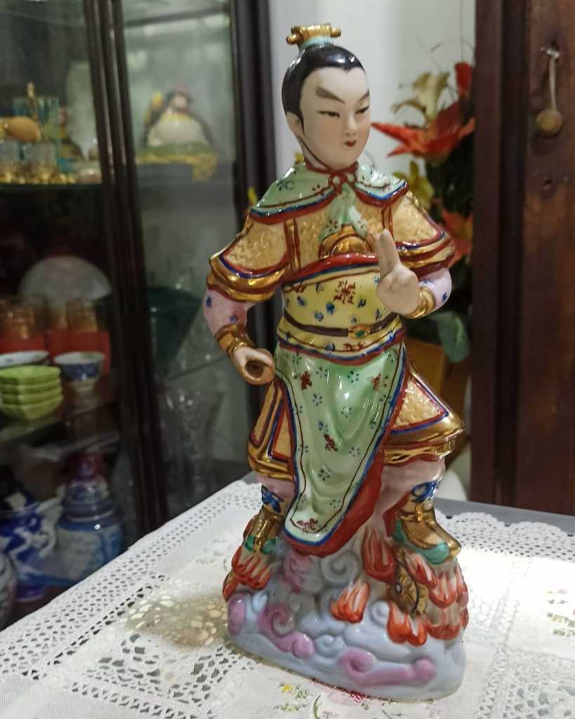 Patung  Porcelain China