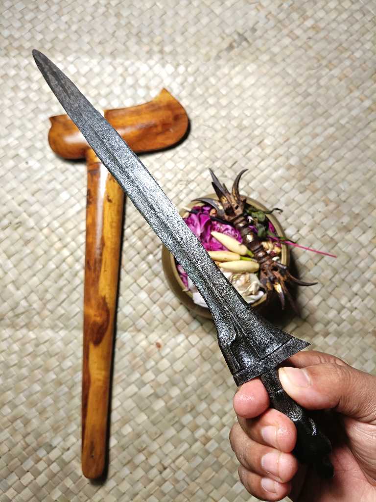 KERIS PUSAKA BERTUAH PUTUT SAJEN MATARAM AMANGKURAT ELSUBHA