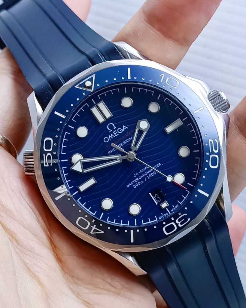 OMEGA Seamaster Jewels Blond 007 