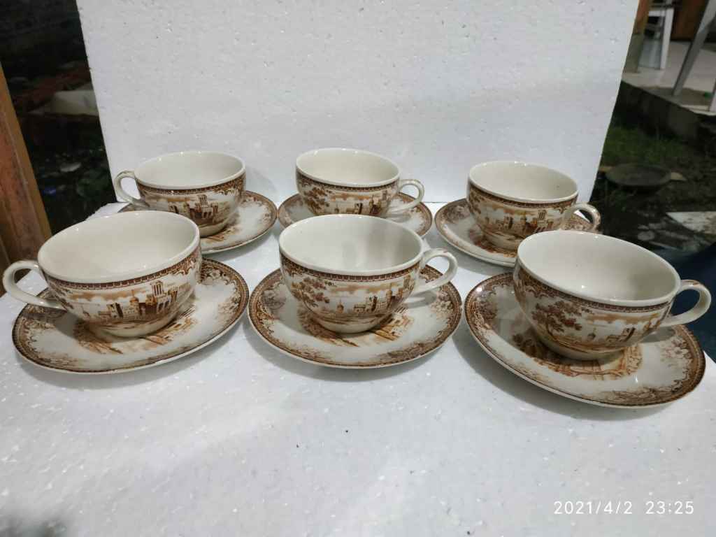 gelas keramik dan lepek [ 179 ]