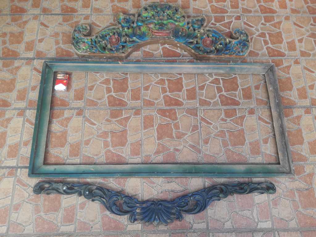 Pigura Lawas Etnik Bali