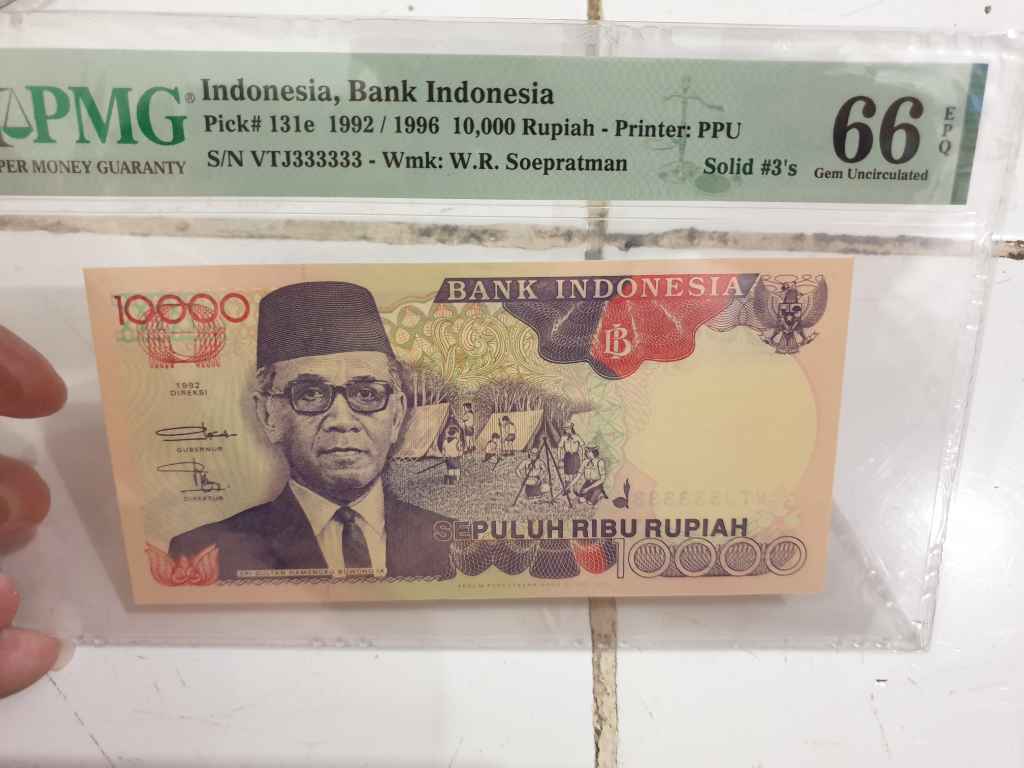 10.000 hamengku 1992/1996 solid 3 pmg 66epq